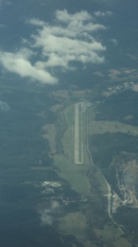  @ La Mole Airport - La Mole Airport (St Tropez) - by Mathieu Cabilic