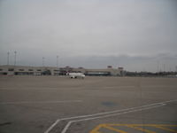  @ Louisville Intl-standiford Field Airport - a picture of Louisville airport - by christian maurer