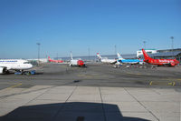  - Copenhagen Airport, Terminal B - by Tomas Milosch