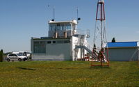 Gy?r Pér Airport photo, click to enlarge