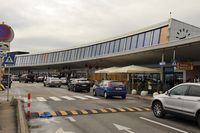  - Old terminal Departure Level - by Dietmar Schreiber - VAP