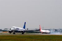  - Traffic on rwy 08L. - by Holger Zengler
