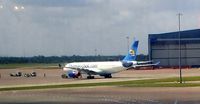  - Waiting to board US735 to PHL - by Guitarist