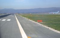  - Taxiing to the hold on runway 31 at Malaga - by Guitarist