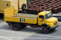  - Mercedes Truck, Airport DUS - by Loetsch Andreas