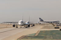  - Looking west down TWY B from C1 at Los Angeles International Airport. - by Mark Kalfas