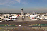  - Looking down alleyway C8 on a 25R departure from KLAX. - by Mark Kalfas