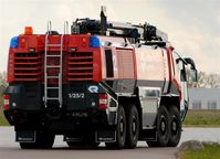  - New fire brigade engine on apron... - by Holger Zengler