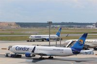  - Attendees of all wednesdays pulling competition (sponsored by Condor) are on the way to starting line..... - by Holger Zengler