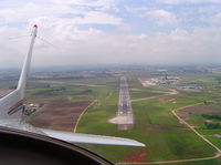  - Overview of Curitiba International Airport at Cessna 172R Skyhawk - by Felipe Letnar