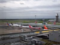  - A wet Friday morning at Manchester - by Guitarist