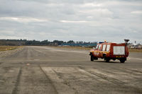  - Runway 25 surface check - by OldOlympic