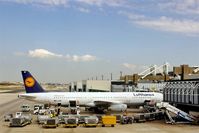  - Preparations for return flight to FRA are running at gate 123...... - by Holger Zengler