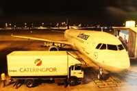  - Saturday morning, 5.30, at gate 122....... - by Holger Zengler