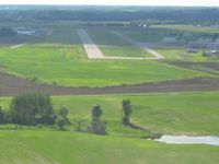  @ L O Simenstad Municipal Airport - Final for 28.  My last landing on N7830T before turning the keys over to her new owner...and I greased it...:-) - by Bob Simmermon