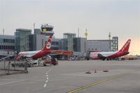  - At terminal B.... - by Holger Zengler
