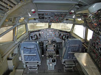  - B 727 cockpit at the Future of Flight exhibition - by Micha Lueck