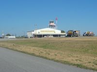  @ Atlanta South Regional Airport - FBO facility - by Bob Simmermon