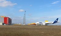  - Sunday rest on apron 4 west.... - by Holger Zengler