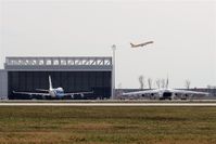  - Activity on apron 3 and outbound traffic above rwy 26L....
 - by Holger Zengler