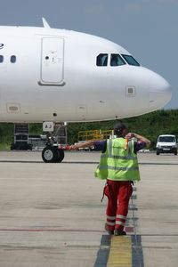  - CDG T3 Swissport - by Jean Goubet-FRENCHSKY