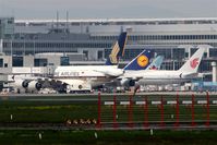  - Three continental summit at Terminal 1.... - by Holger Zengler
