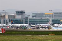  - View to apron in front of Terminal 1... - by Holger Zengler
