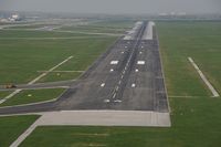 - Temporary Runway Marking during runway resurfacing - by Dietmar Schreiber - VAP