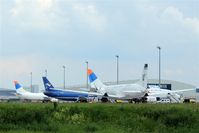  - A normal Saturday afternoon on apron 2, small freighter´s weekend home.... - by Holger Zengler