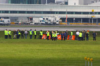  - The press gathering at the side of RW23R for the arrival of Thomsons first B787 G-TUIA - by Chris Hall