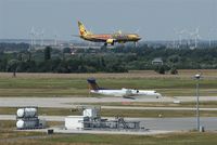  - Meeting of inbound and outbound traffic at holding point 08L.... - by Holger Zengler