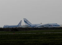  - Russian-Russian meeting on apron 3.... - by Holger Zengler