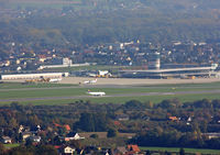  - LOWG airport overview. - by Andreas Müller