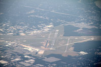 Long Island Mac Arthur Airport photo, click to enlarge
