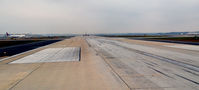  - Departing traffic rwy 27/9 Atlanta - by Ronald Barker