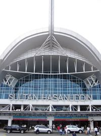  @ Hasanuddin Airport - Sultan Hasanuddin International Airport, Makassar, South Sulawesi - Indonesia. Exterior / Drop Off area of the Terminal building - by NN