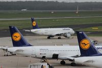  - AIPS, AIPU and AIPW are crowding apron at Terminal A (but it is not sure that BIPS, BIPU and BIPW are standing at Terminal B).  - by Holger Zengler