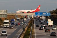  - Outbound traffic on twy Echo 7...... - by Holger Zengler