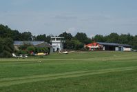  - The Mont-Royal Traben-Trarbach airport on an ordinary summer day. - by Jorrit de Bruin