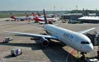  - View from visitor´s terrace to eastern parts of TXL.... - by Holger Zengler