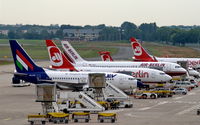 - Pretty crowded apron.... - by Holger Zengler