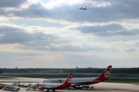  - View from visitor´s terrace to western parts of TXL.... - by Holger Zengler