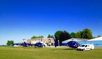  - Plenty of helicopters parking spots. In the background, the hotel-restaurant le d'Hélice opened 24h/7D. Next to it, the Café-Brasserie l'Envol offering drinks & during lunchtime also meals, both having  outside terraces with a direct view on traffic. - by DOM:-) 