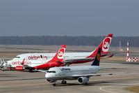  - How it looks on TXL aprons and taxiways.... - by Holger Zengler