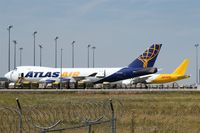  - Sunday rest at apron 5.... - by Holger Zengler
