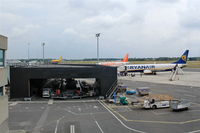  - View to low cost carrier area..... - by Holger Zengler