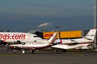  - Beautiful morning light on apron 1.... - by Holger Zengler