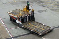 Hong Kong International Airport photo, click to enlarge