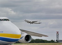  - Departure along apron 3 on rwy 26R..... - by Holger Zengler