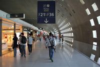  - How to spend 3 hours at CDG...... - by Holger Zengler